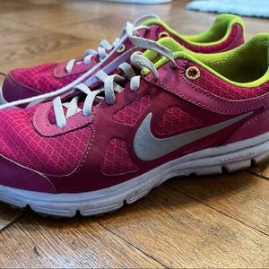Nike size 7, running shoes